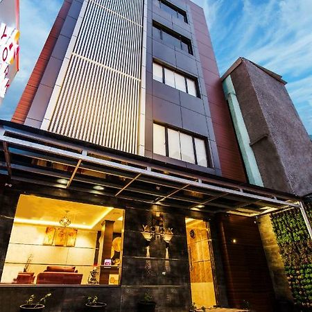York Hotel Kochi Buitenkant foto