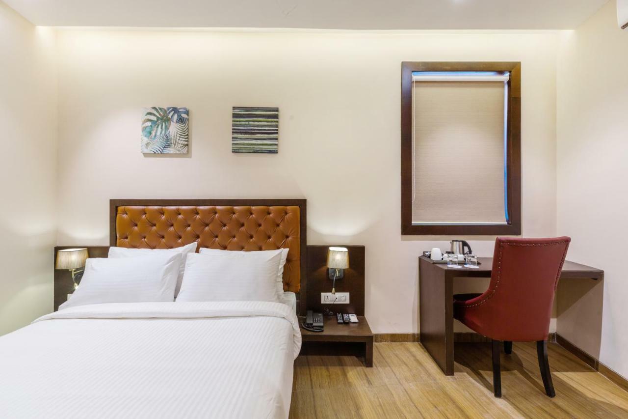 York Hotel Kochi Buitenkant foto