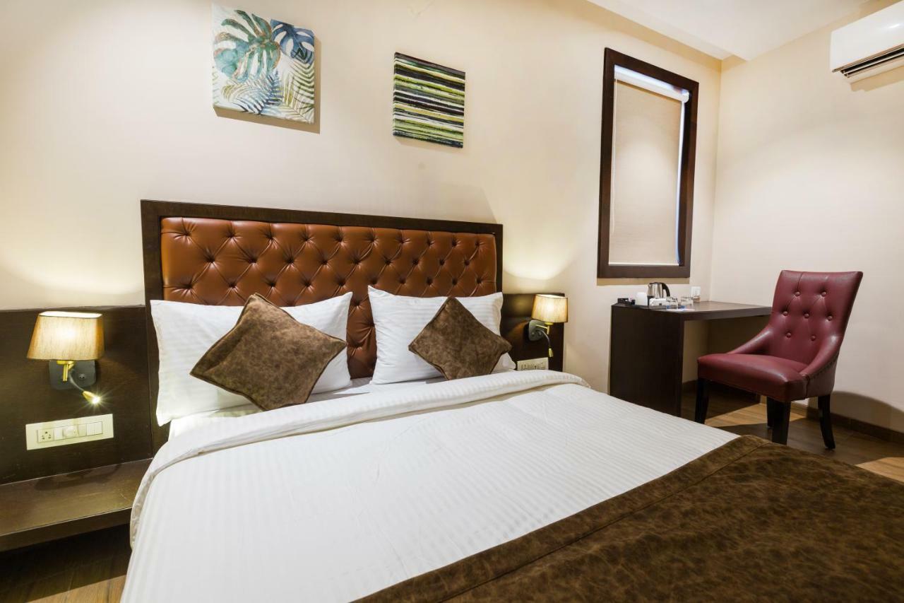 York Hotel Kochi Buitenkant foto
