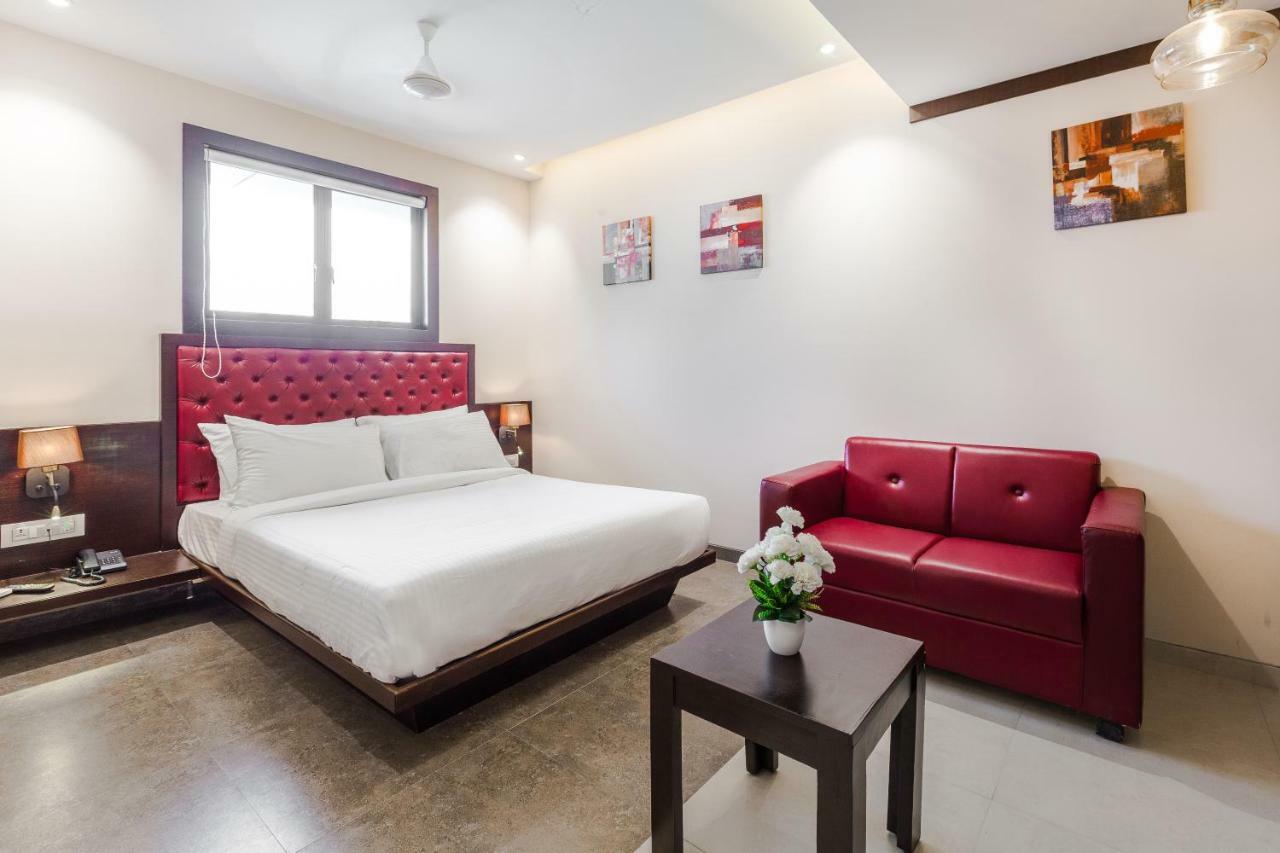 York Hotel Kochi Buitenkant foto